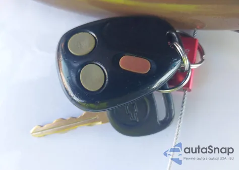 2002 Chevrolet Trailblazer Ltz z USA, uszkodzony, nr VIN 1GNDT13S922410693